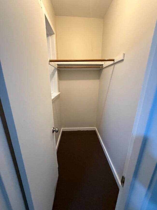 Building Photo - 3451 W Parker Ave