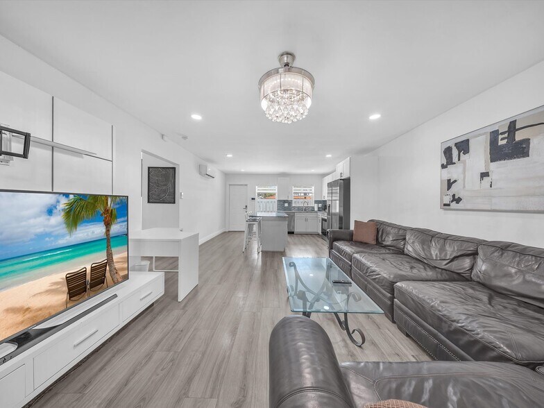 Building Photo - 2019-2023 NE 15th Ave