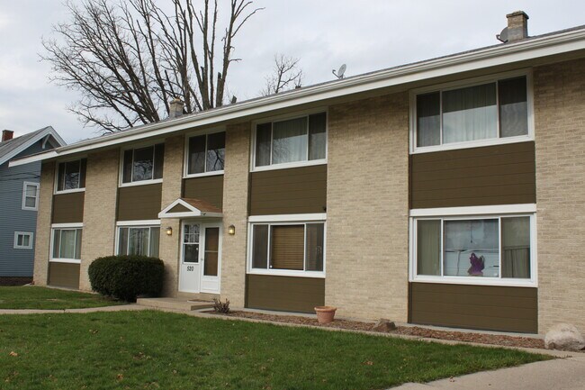 Exterior - 520 E College Ave