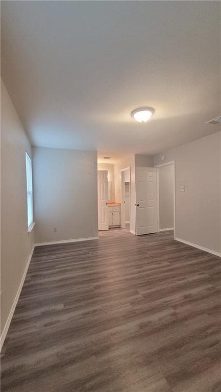 Building Photo - 15405 Spring Hill Ln