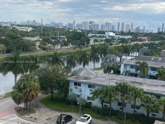 Building Photo - 16450 Miami Dr