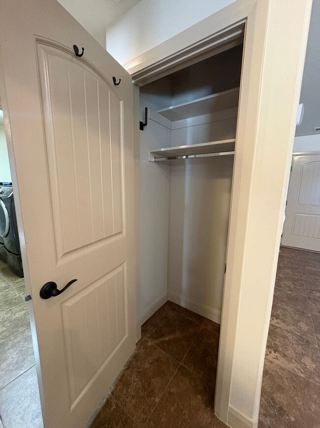 Building Photo - Beautiful Home In Hurricane