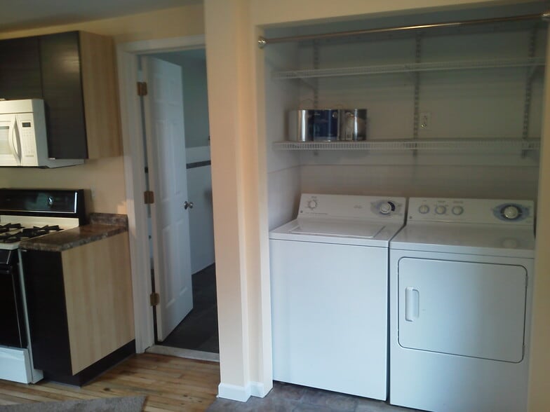 Laundry - 2014 Guthrie Ave