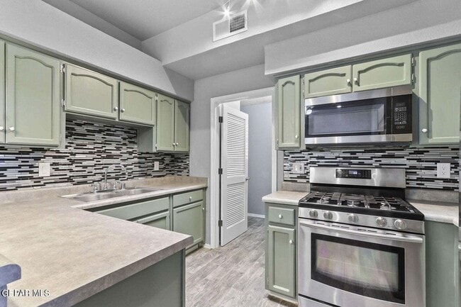 Building Photo - 6520 Boulder Ridge