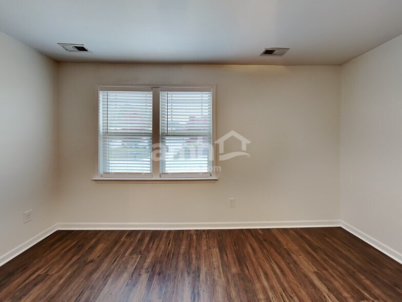 Building Photo - 108 Citrine Ct