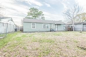 Building Photo - 10409 Chesterfield Dr