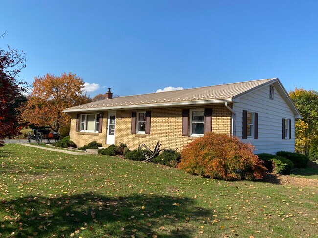 Primary Photo - 794 Ridge Rd