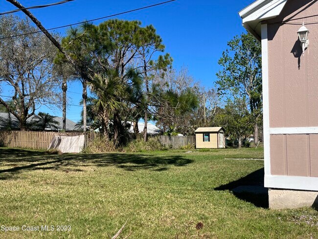 Building Photo - 7050 Bismark Rd