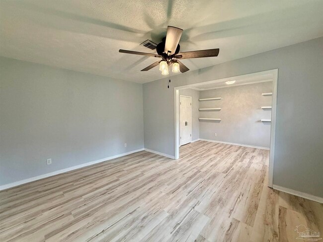 Building Photo - 9681 Pine Cone Dr