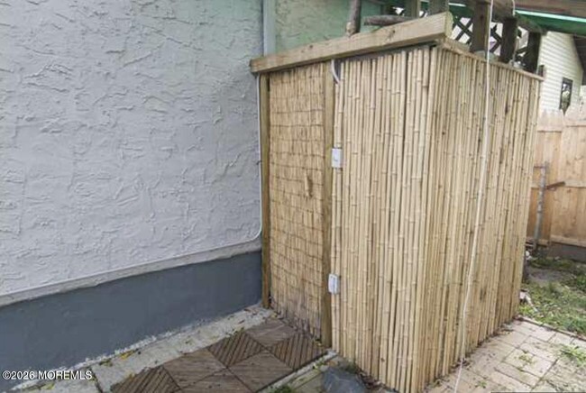 Building Photo - 507 15th Ave