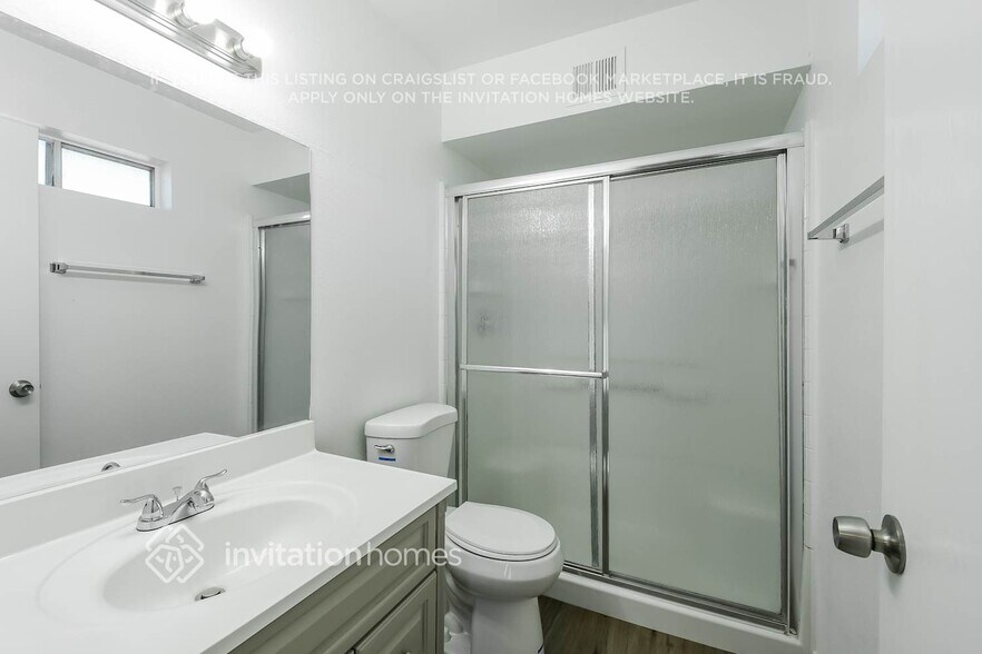 Building Photo - 2144 W Wickieup Ln