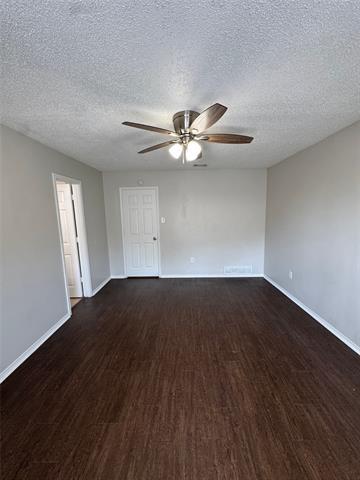 Building Photo - 459 Little Valley Ct