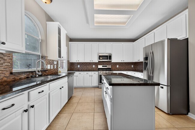Building Photo - 1719 Park Harbor Estates Dr