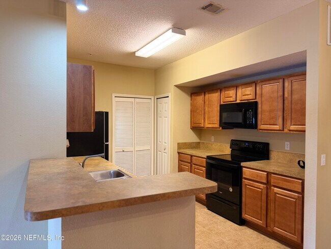 Building Photo - 3631 Kirkpatrick Cir