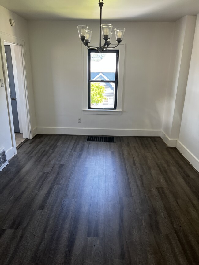 Dining room - 1111 Ridge Ave