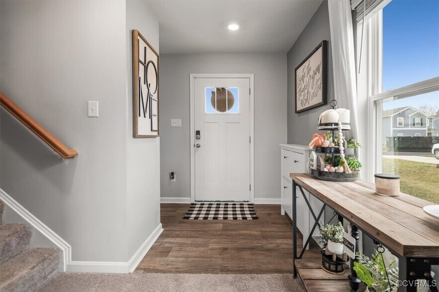 Building Photo - 7809 Faisan Ln