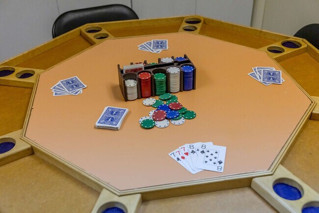 Building Photo - 640 S Columbia St