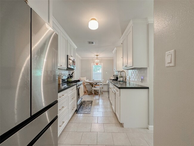 Building Photo - 3107 Broadmead Dr