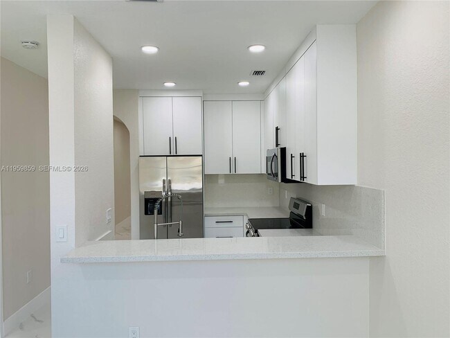 Building Photo - 7050 NW 177th St