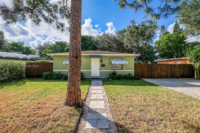 Building Photo - 13590 NW 5th Ave