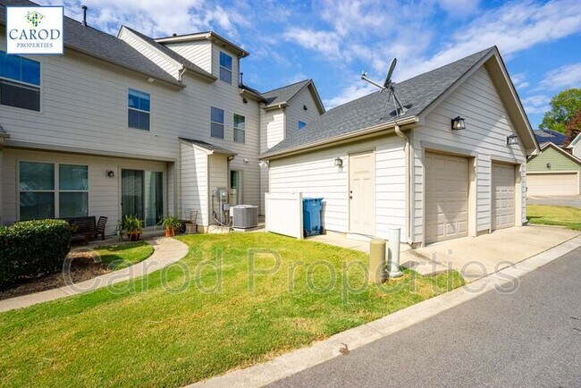 Building Photo - 3840 Willow Green Pl
