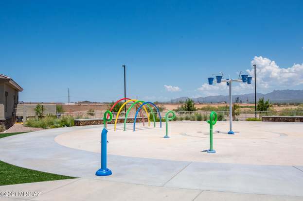 Building Photo - 9017 W Rolling Springs Dr