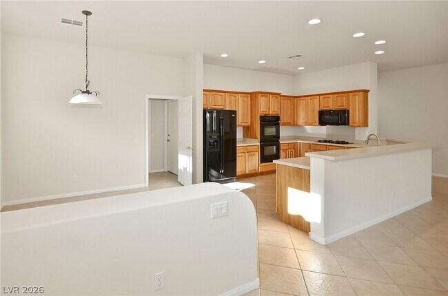 Building Photo - 5707 Golden Leaf Ave