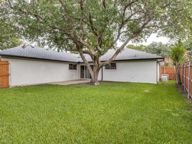 Building Photo - 3024 Stanford Dr