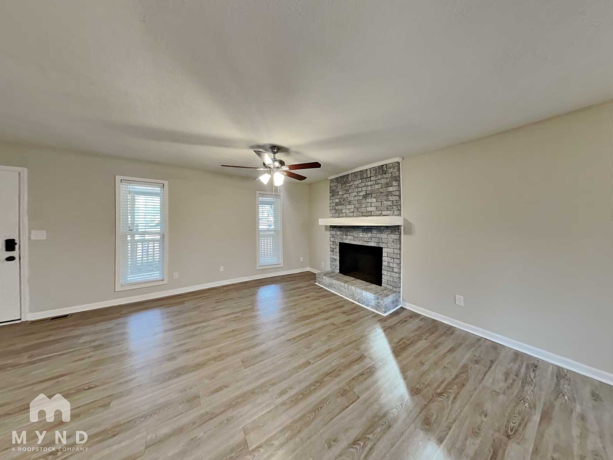 Building Photo - 456 Hardy Way