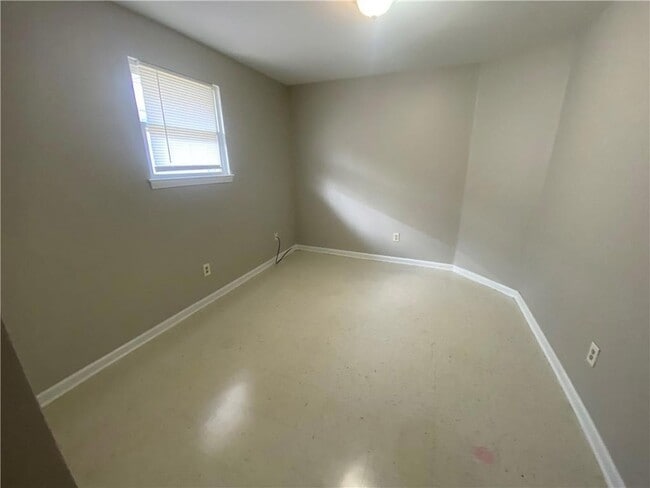 Building Photo - 9016 Amour Dr