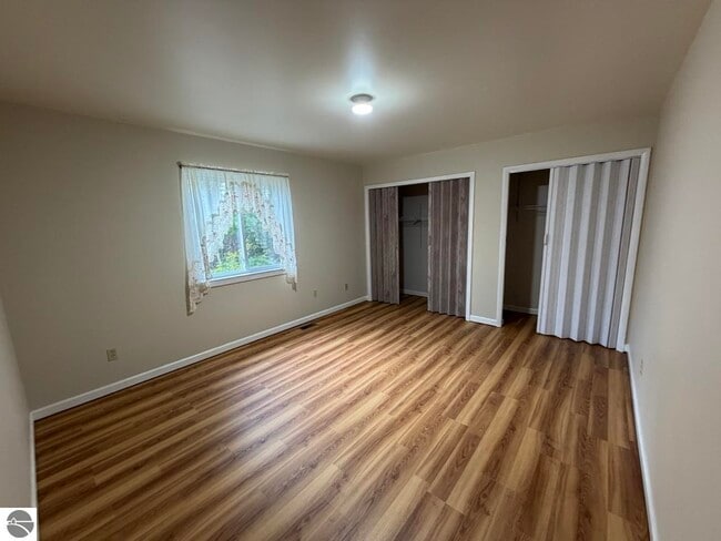 Building Photo - 8334 M-113