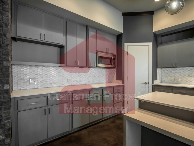 Building Photo - 17413 Melville Ln