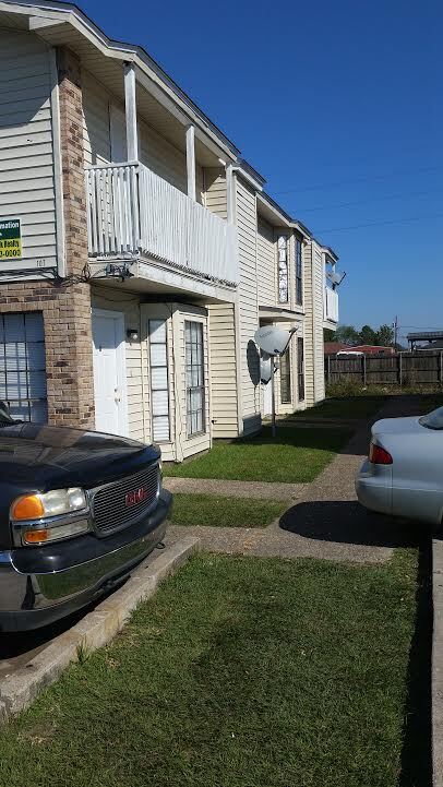 Primary Photo - 107 Oak Ridge Ave