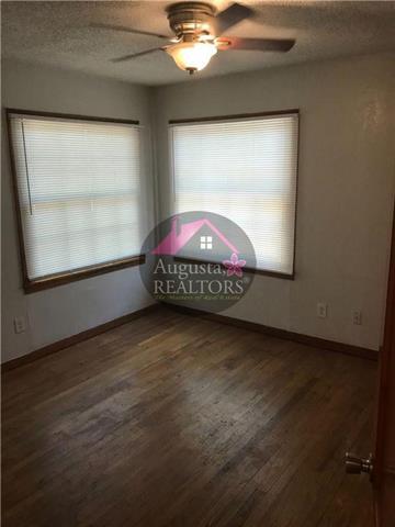 Building Photo - 1625 N Mockingbird Ln