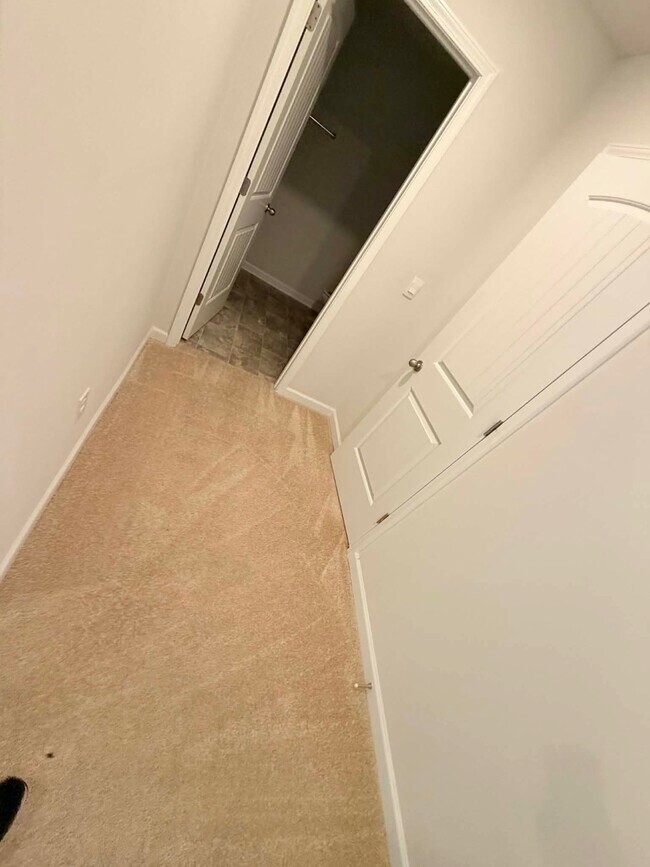 Building Photo - 4341 Maxwell Rd