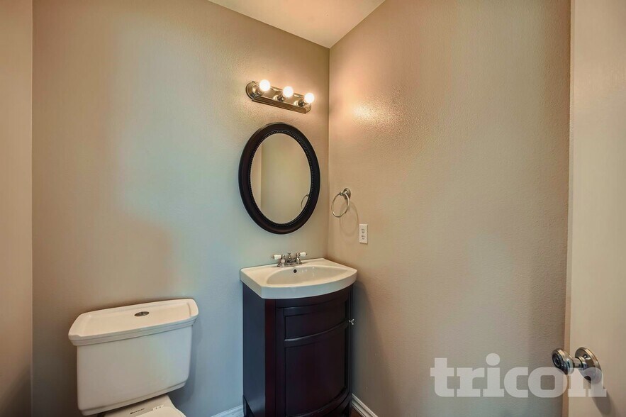 Building Photo - 1308 Bonney Ave