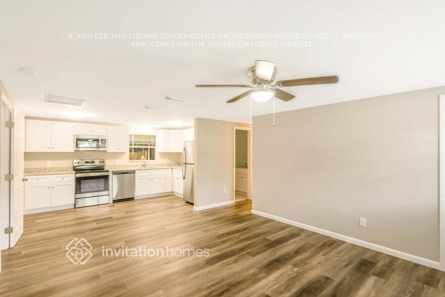 Building Photo - 210 Paka Ct