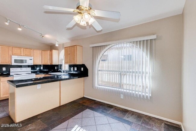 Building Photo - 9346 E Plana Ave