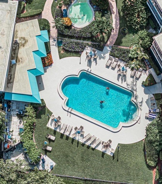 Building Photo - 3605 S Ocean Blvd