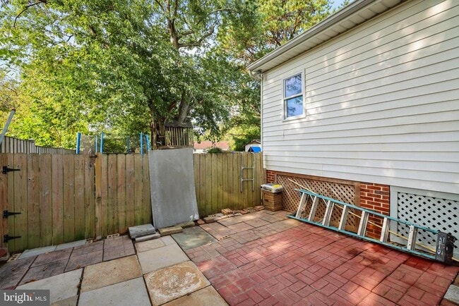 Building Photo - 10802 Blossom Ln