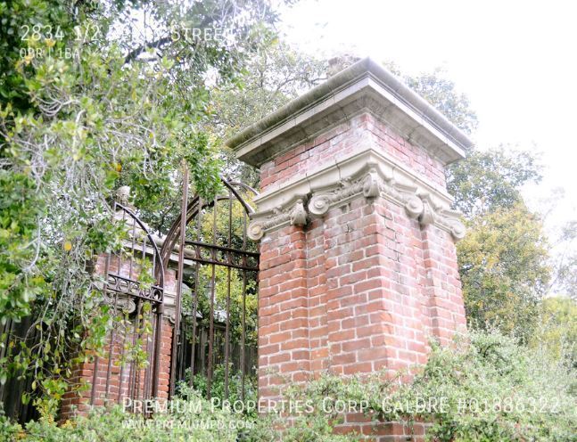 Building Photo - 2834 1/2 Derby Street-