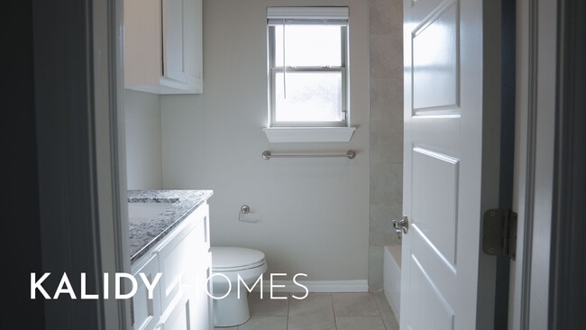 Building Photo - 5216 Bing Cir