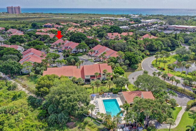 Building Photo - 205 Sea Oats Dr