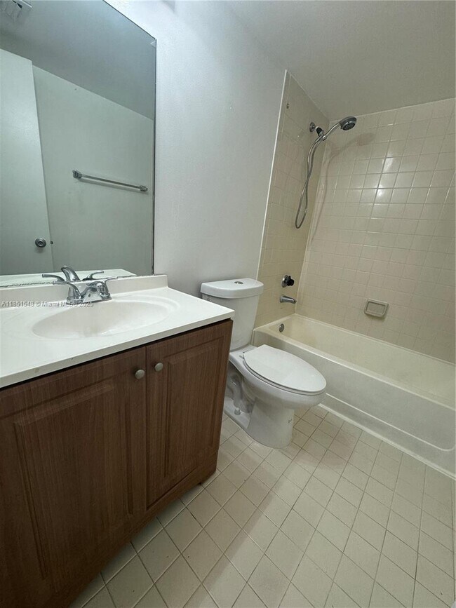 Building Photo - 9969 Nob Hill Ct