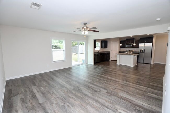 Building Photo - 115 Whitetail Cir