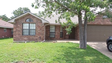 Building Photo - 1305 Remington Ct