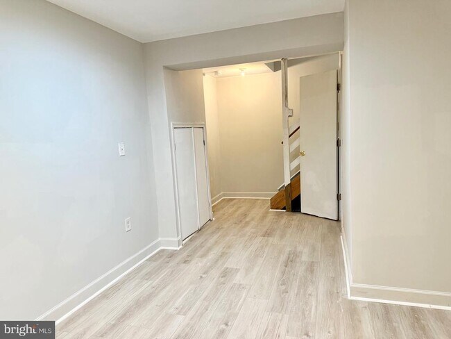 Building Photo - 2 Cinnabar Ct