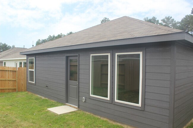 Building Photo - 3128 Twisted Myrtle Dr