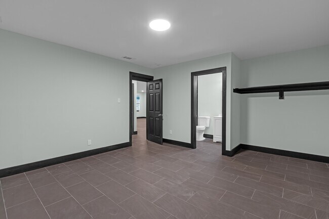 Building Photo - 1697 Baine Ave