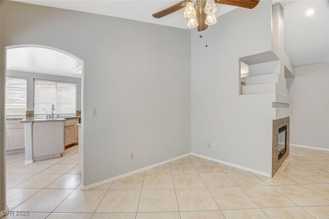 Building Photo - 4432 Crimson Leaf Dr